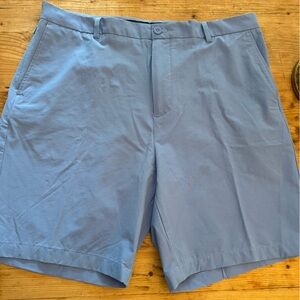 Vineyard Vines On The Go shorts!